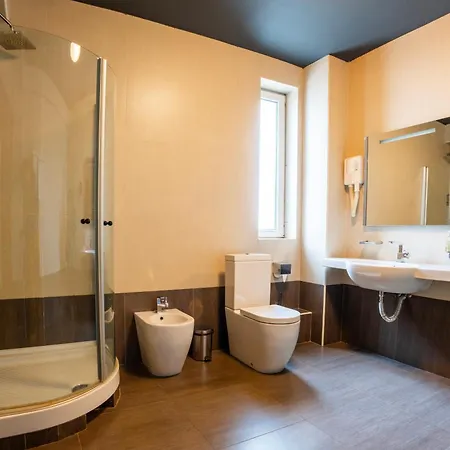 Alex&George Boutique Hotel Cluj-Napoca Exterior photo