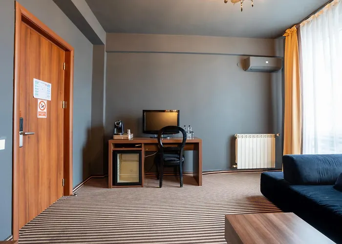 Alex&George Boutique Hotel