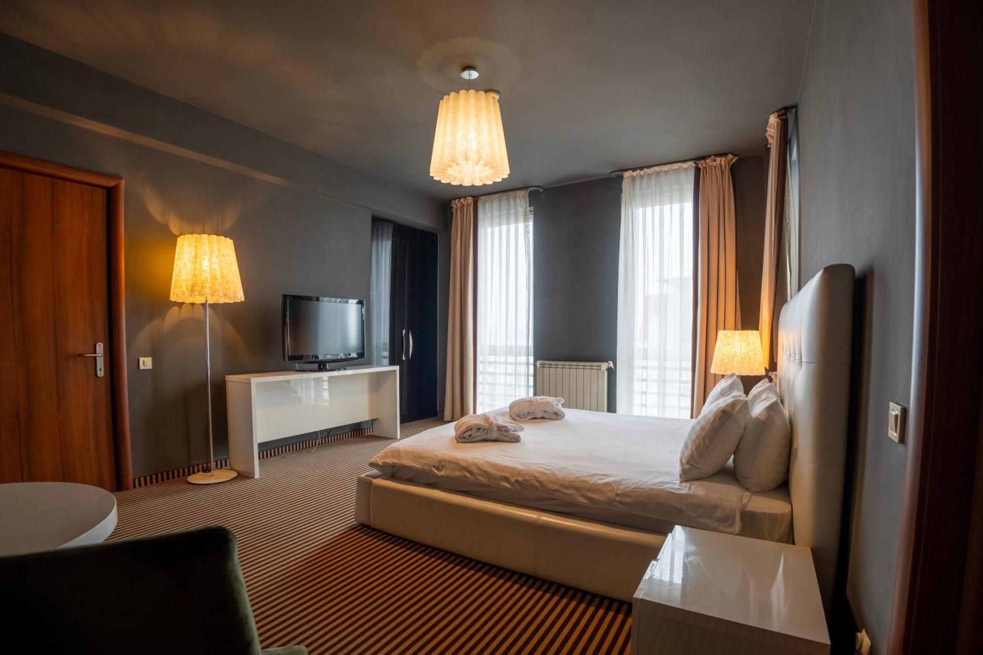 Alex&george Boutique Hotel 4*
