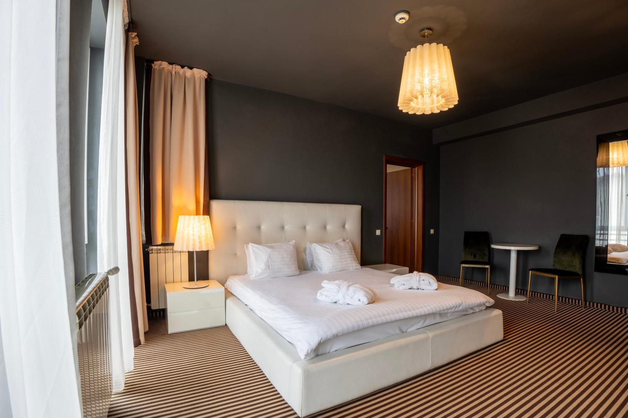 Hotel Alex&george Boutique 4*
