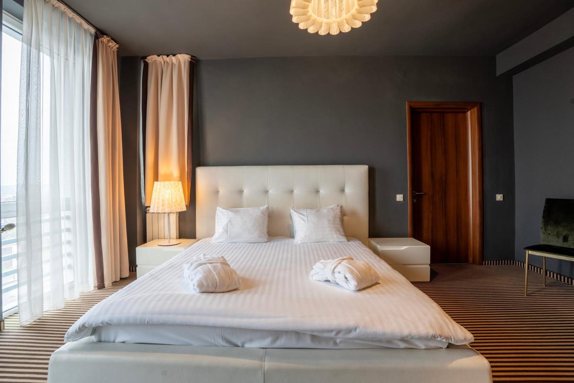 Alex&george Boutique 4*